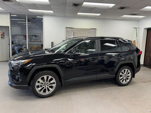 Used 2025 Toyota RAV4 XLE Premium w/ Weather Package image 2