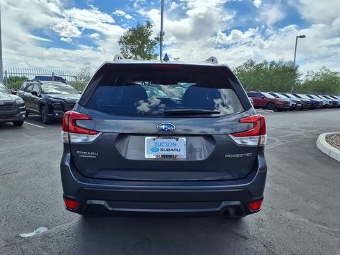 Used 2023 Subaru Forester Premium AWD/4WD image 11