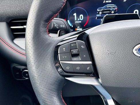 Used 2025 Ford Explorer ST image 17