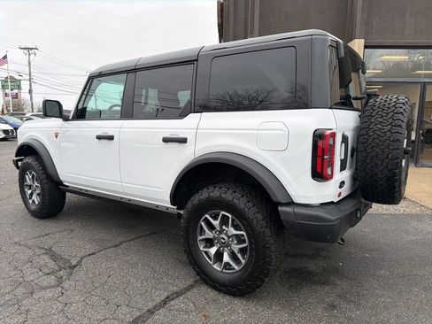 Used 2024 Ford Bronco Badlands AWD/4WD image 9
