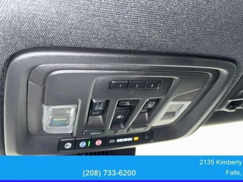 Used 2024 Chevrolet Silverado 3500 High Country w/ High Country Premium Package image 40