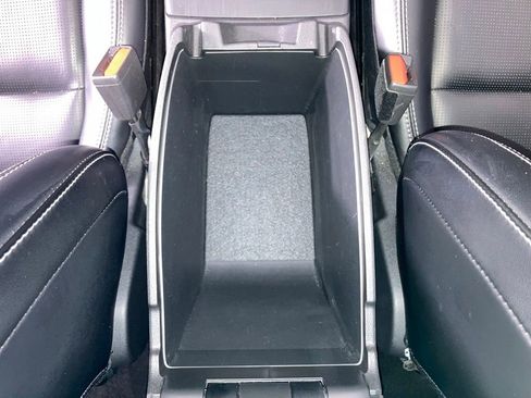Used 2024 Ford Escape Platinum AWD/4WD image 14