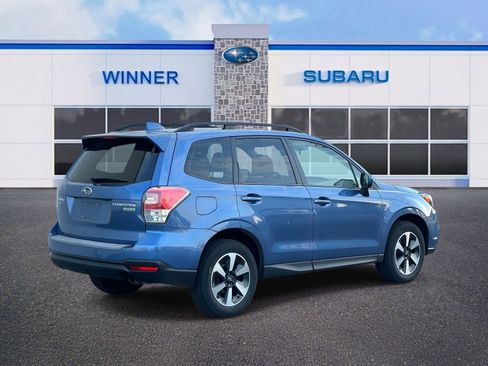 Used 2017 Subaru Forester 2.5i Premium image 4