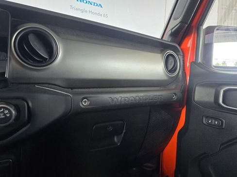 Used 2019 Jeep Wrangler Sport AWD/4WD image 20