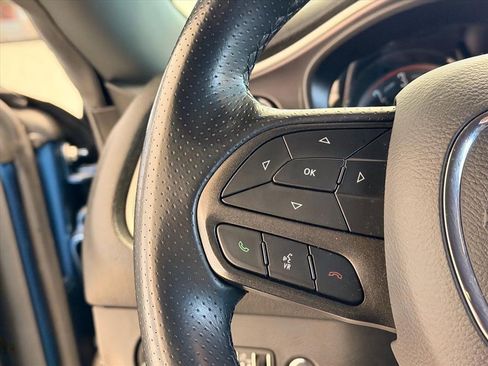 Used 2022 Dodge Challenger R/T w/ Blacktop Package image 18