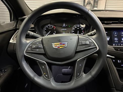 Certified 2024 Cadillac XT5 Luxury FWD image 14