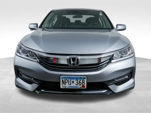 Used 2016 Honda Accord EX image 3