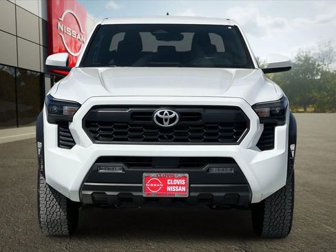 Used 2025 Toyota Tacoma TRD Off-Road AWD/4WD image 11
