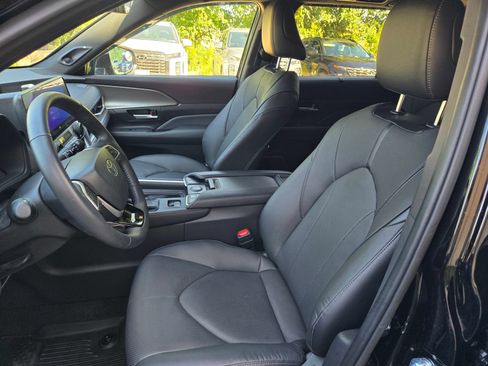 Used 2026 Toyota Grand Highlander AWD Hybrid image 22