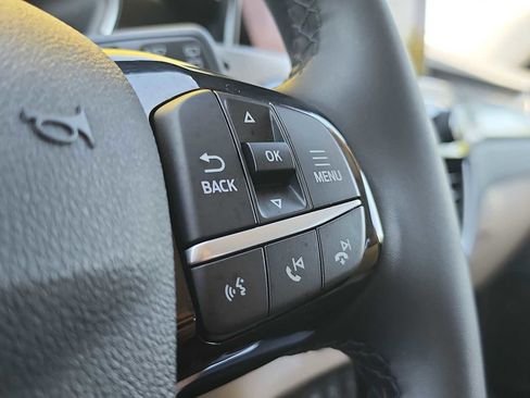 Used 2022 Ford Escape Titanium image 29