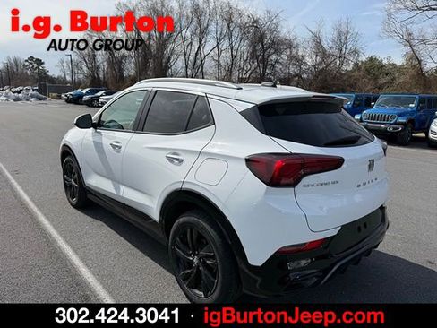 Used 2024 Buick Encore GX Sport Touring image 5