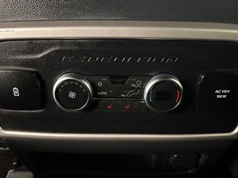 Used 2022 Ford Expedition Limited image 20