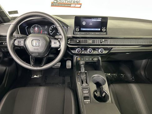 Used 2025 Honda Civic Sport image 17