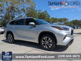 Used 2025 Toyota Highlander XLE FWD video 1