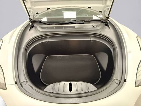 Used 2018 Tesla Model 3 Mid Range image 22