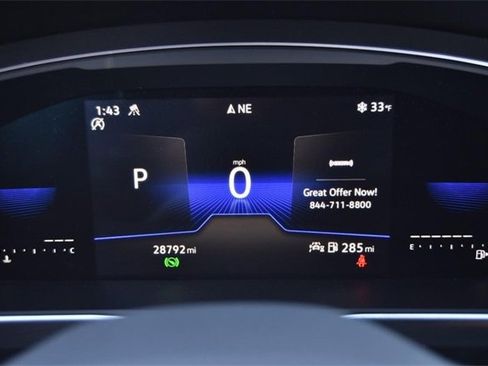 Certified 2022 Volkswagen Tiguan SE image 10