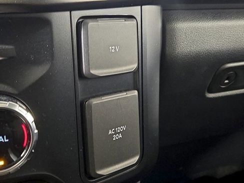 Used 2024 Ford F250 Lariat w/ Lariat Ultimate Package AWD/4WD image 28