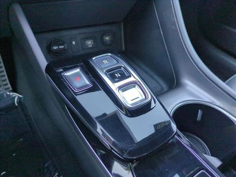 Used 2023 Hyundai Sonata SEL Plus w/ Preferred Accessory Package image 12