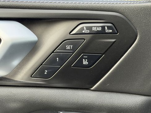 Used 2024 BMW X7 xDrive40i w/ M Sport Package image 16