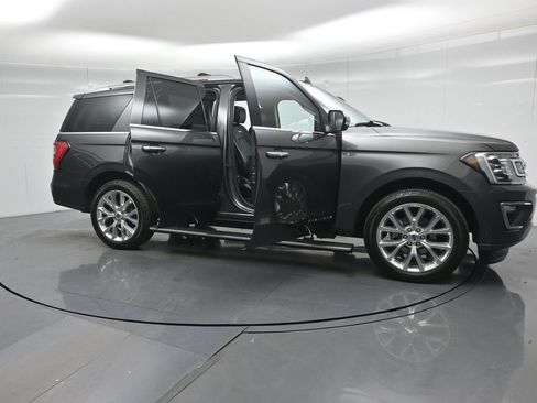 Used 2019 Ford Expedition Platinum image 37