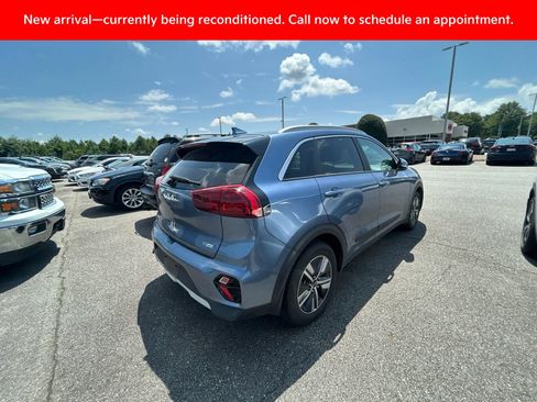 Used 2022 Kia Niro EX Premium FWD image 8