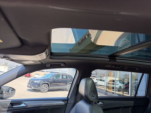 Certified 2024 Volkswagen Tiguan SE R-Line w/ MDO Package, Two-Row image 15