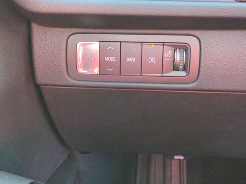 New 2026 Chevrolet Traverse Z71 w/ Enhanced Driving Package image 18