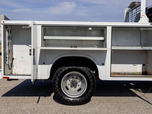 Used 2020 Ford F350 XL w/ Power Equipment Group image 18