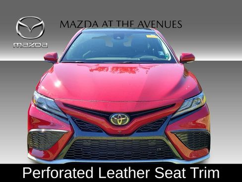 Used 2022 Toyota Camry XSE w/ Navigation Package FWD image 4