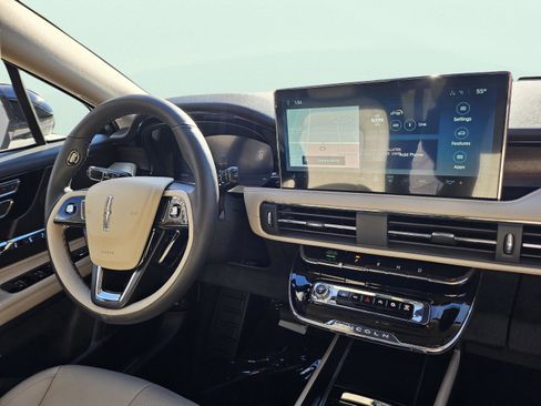 New 2026 Lincoln Corsair Reserve image 20