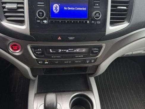 Used 2016 Honda Pilot LX image 9