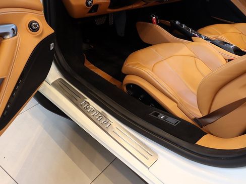 Certified 2022 Ferrari F8 Spider image 85