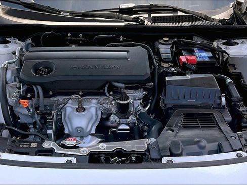 Used 2025 Honda Civic Sport image 9