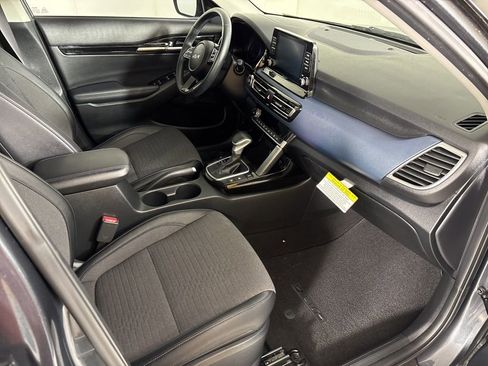 Used 2023 Kia Seltos S image 15
