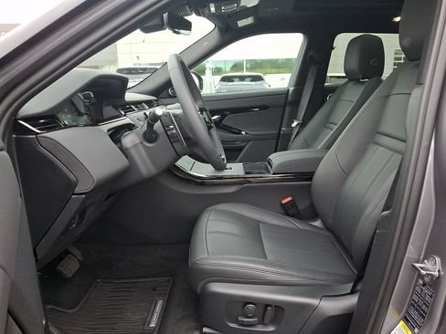 Used 2026 Land Rover Range Rover Evoque S AWD/4WD image 11