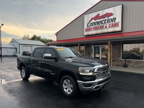 Used 2019 RAM 1500 Laramie w/ Trailer Tow Group AWD/4WD image 2