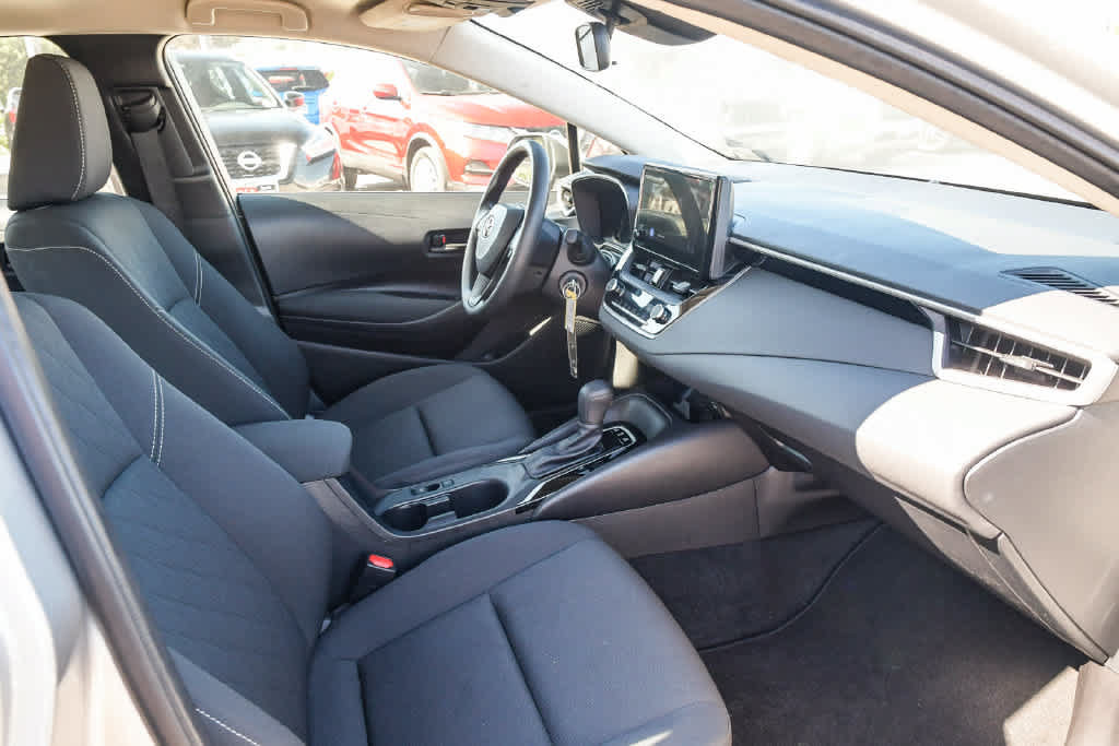 Used 2026 Toyota Corolla LE w/ Carpet Mat Package (TMS) AWD/4WD image 15