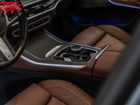 Used 2024 BMW X5 xDrive40i w/ M Sport Package image 29