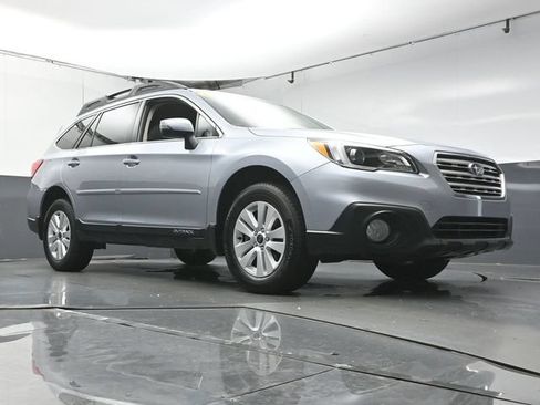 Used 2015 Subaru Outback 2.5i Premium AWD/4WD image 34