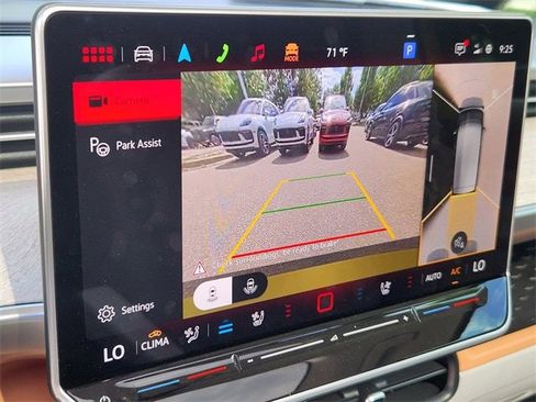 New 2025 Volkswagen ID. Buzz 1st Edition image 18