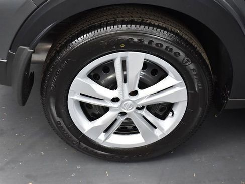 Used 2024 Nissan Kicks S FWD image 5