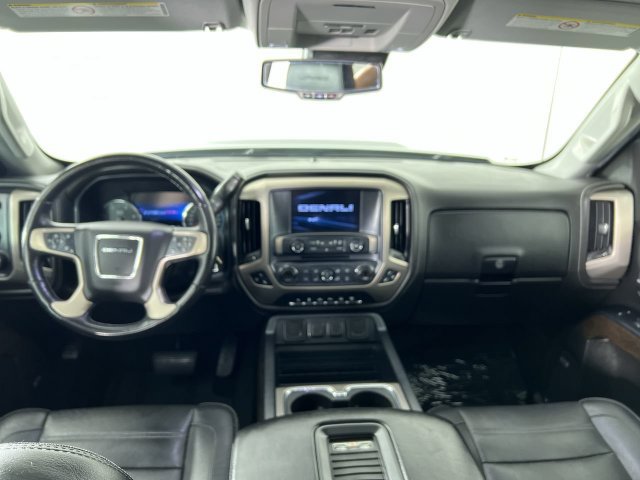 Used 2018 GMC Sierra 2500 Denali w/ Duramax Plus Package AWD/4WD image 20