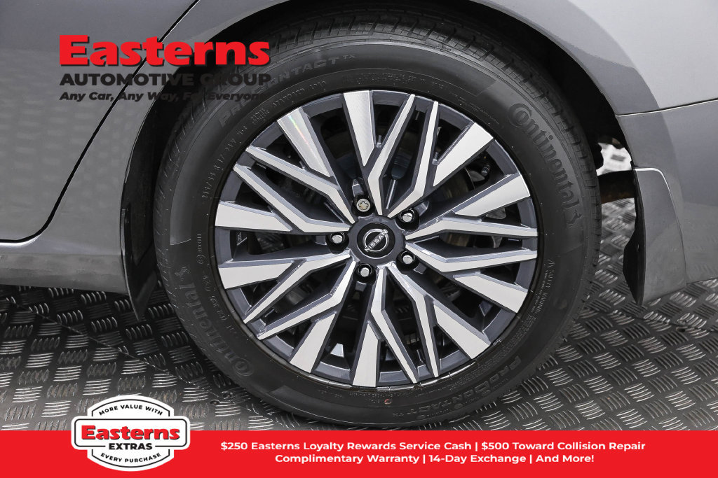 Used 2023 Nissan Altima 2.5 SV FWD image 32