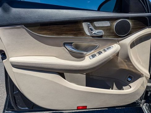 Used 2016 Mercedes-Benz C 300 4MATIC Sedan image 20