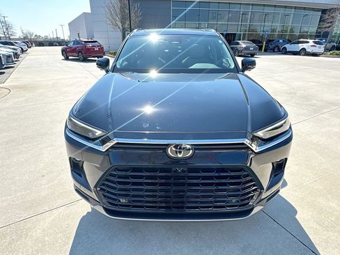 Used 2025 Toyota Grand Highlander AWD Hybrid image 4