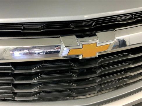 Used 2025 Chevrolet TrailBlazer LT AWD/4WD image 28