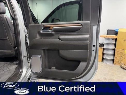 Used 2024 Chevrolet Silverado 2500 High Country w/ High Country Premium Package image 27