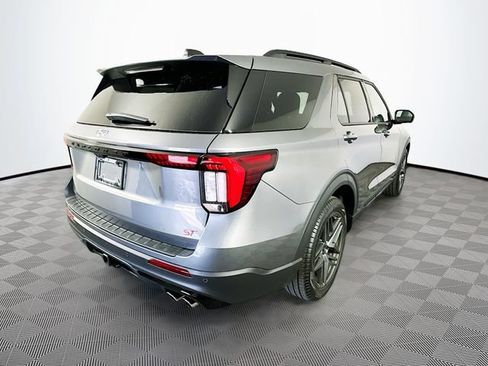 Used 2025 Ford Explorer ST AWD/4WD image 11