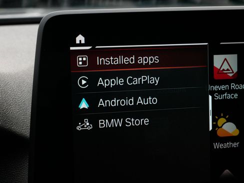 Used 2022 BMW 530i xDrive 530i xDrive w/ M Sport Package image 28