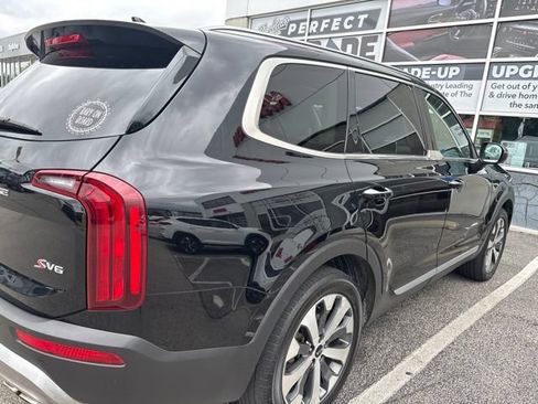 Used 2020 Kia Telluride S FWD image 3
